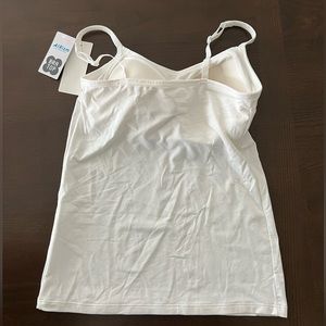 Top with bra pads